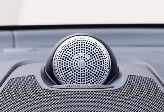 audiosystém Bowers and Wilkins